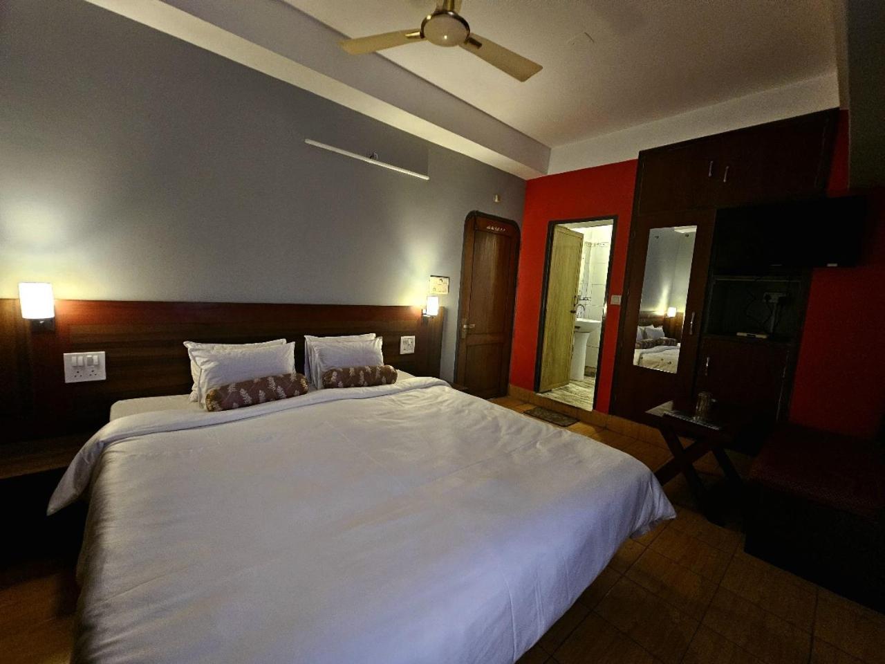 Hotel Vishal Siliguri Extérieur photo